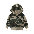 Roupa infantil de outono com capuz de camuflagem para menino